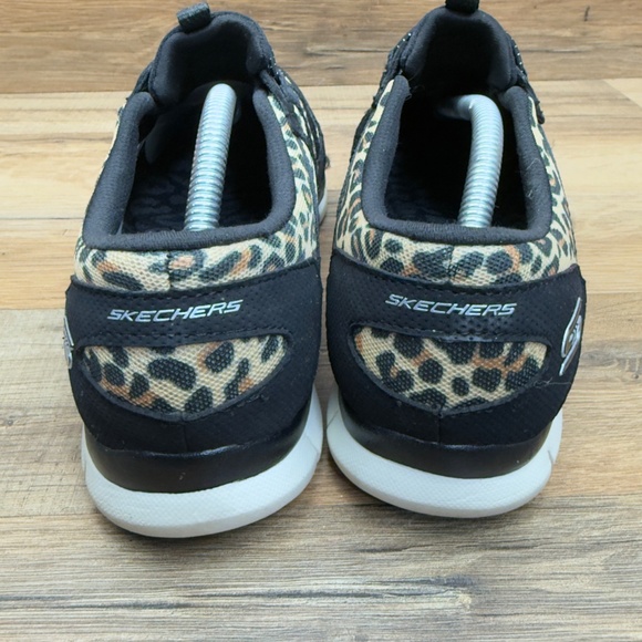 Skechers women size 8 Leopard Print Sneakers with Black slippers on shoes - Picture 8 of 9